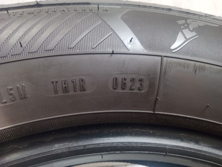 Opona letnia 215/60R16 Goodyear Eficientgrip performance 2  2023r
