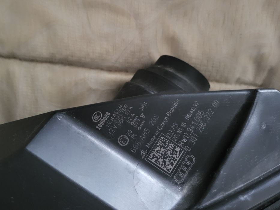 2 FARÓIS- Conjunto de farois originais Audi A4 B9 Xenon