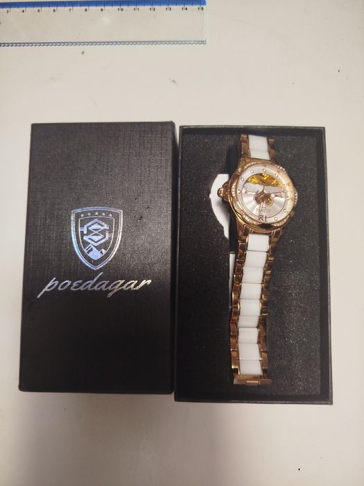 женские кварцевые часы Poedagar