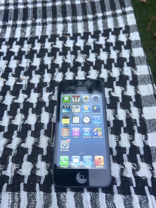 Продам iPhone 5 64gb 92%