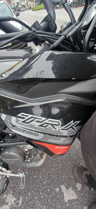 Benelli TRK 251 / 2025 / 4000KM -  3000€