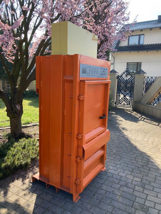 Belownica do folii kartonu Orwak 3200 | Krótki cykl pracy, nacisk 12t