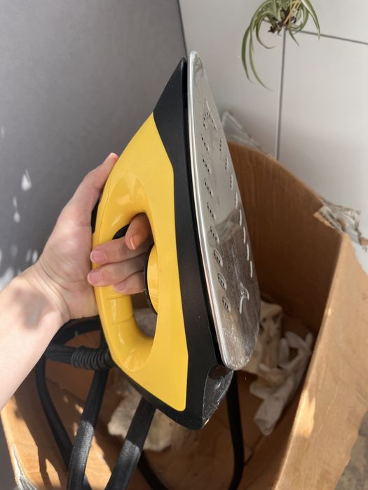 KARCHER SC 1.030 В — 2 в 1 пароочисник і праска