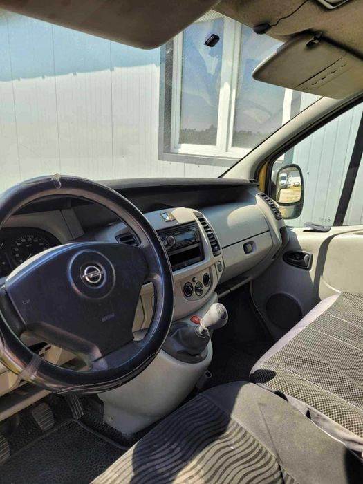 Opel Vivaro 1.9  2003r