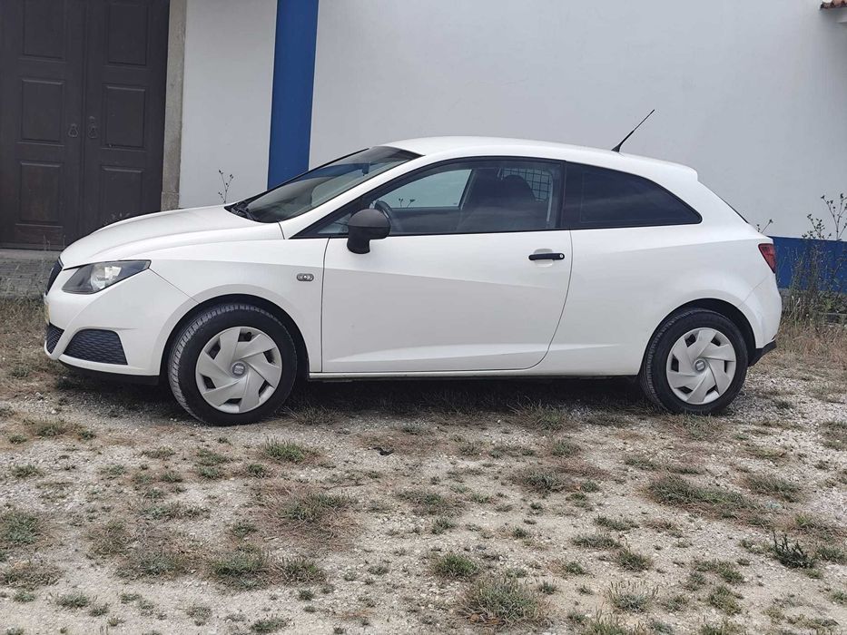 Seat Ibiza 2010 comercial