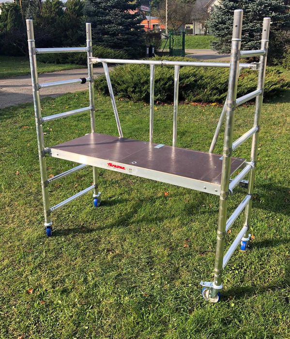 OD RĘKI profesjonalne rusztowanie aluminiowe jezdne Compact FARAONE