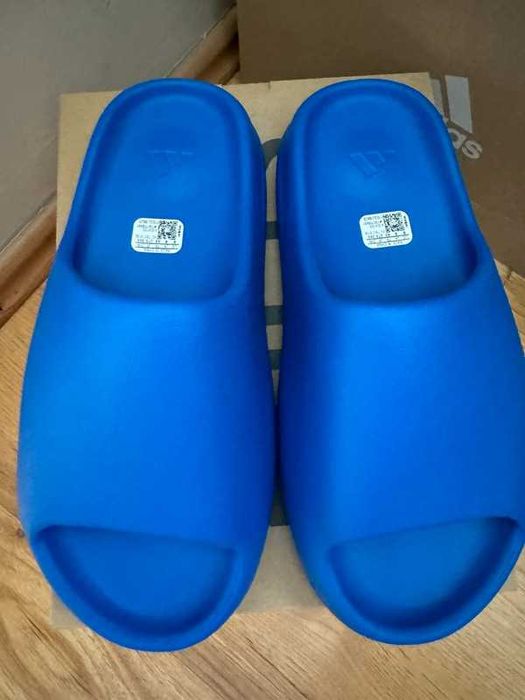 Klapki Adidas Yeezy slide azure 43 Mikołów Centrum •