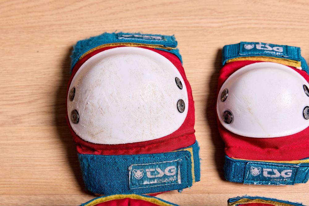 Zestaw ochraniaczy TSG Junior Set Old School (1)