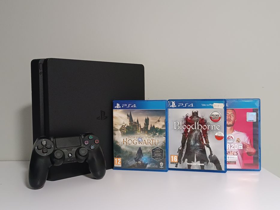 Konsola PlayStation 4 Slim 500gb Pad +Gry