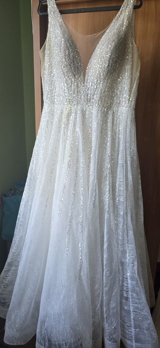Suknia ślubna typ - princessa