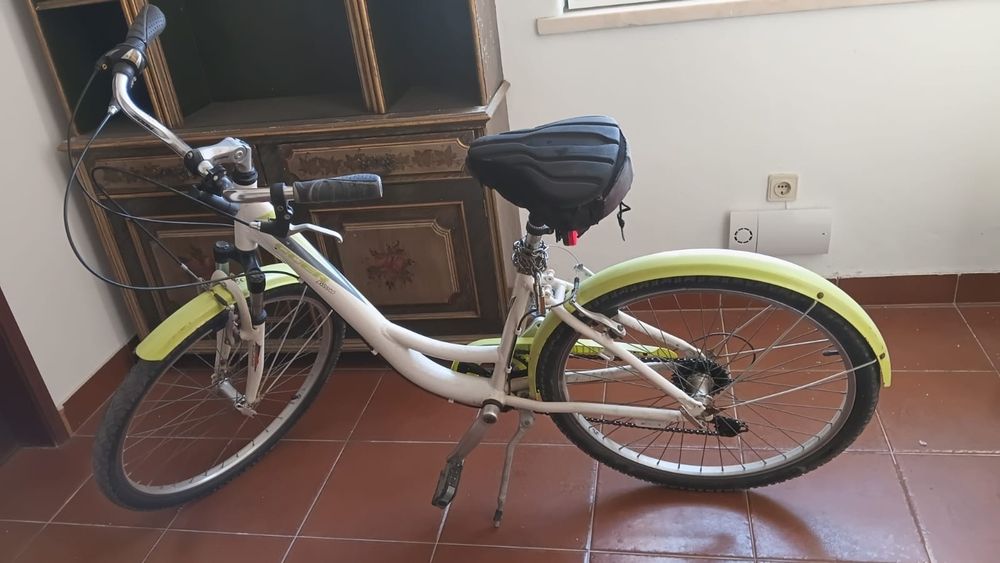 Bicicleta usada, quase nova