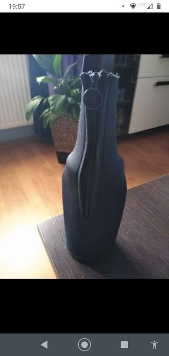 Pokrowiec na butelkę .