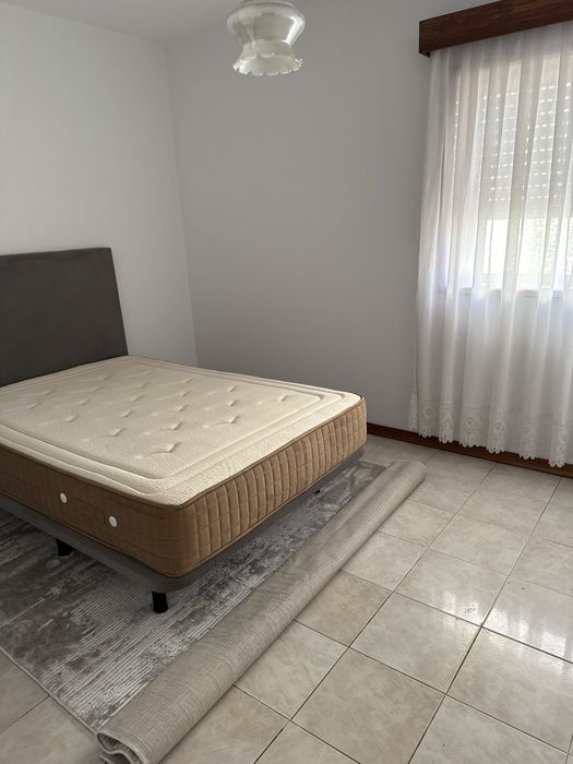 Cama veludo com colchao incluido 140x160