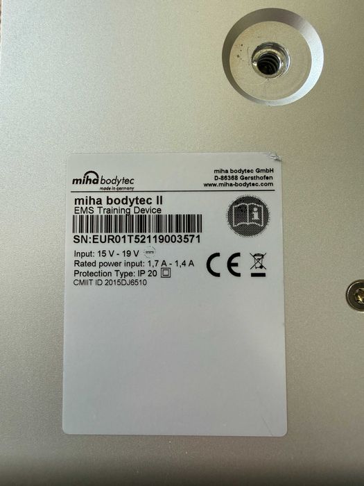 2× Miha Bodytec II — Máquinas EMS profissionais — Lote estúdio