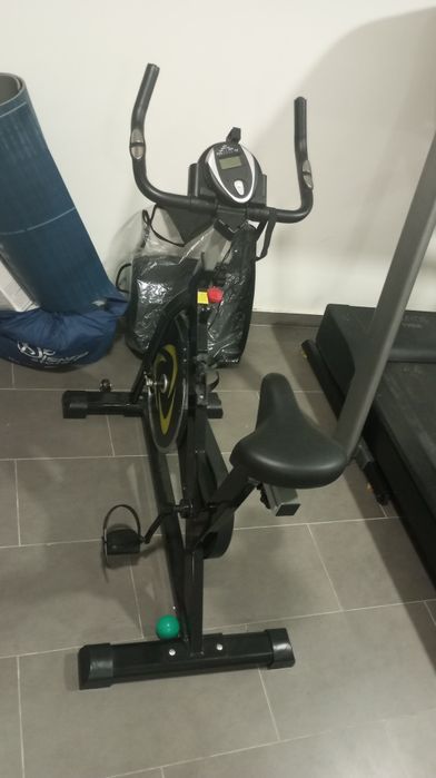 Gym Bicycle467773311147069440