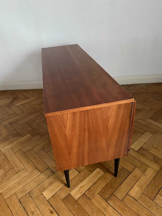 Komoda vintage PO RENOWACJI, lata 70-te, Super minimalistyczny design. PRL style.