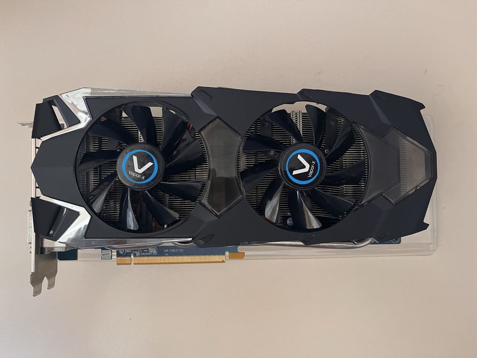Radeon R9 280X Vapor-X