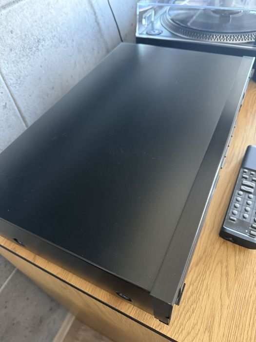 DENON DCD-460 czarny - odtwarzacz CD z pilotem