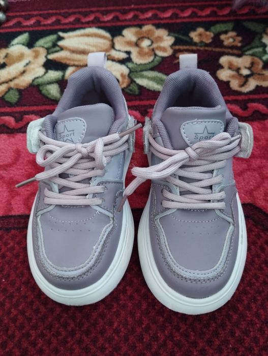 Кросівки дівчинка, 28 розмір