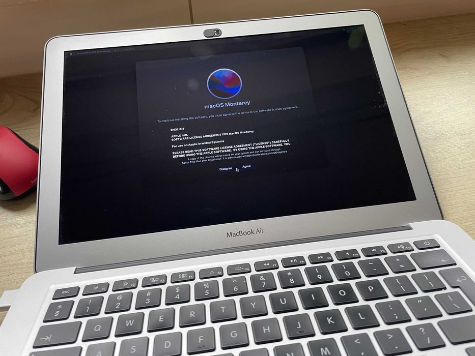 Laptop APPLE MACBOOK AIR A1466 2017 13.3" I5-5350 8GB/128GB, macOS Monterey