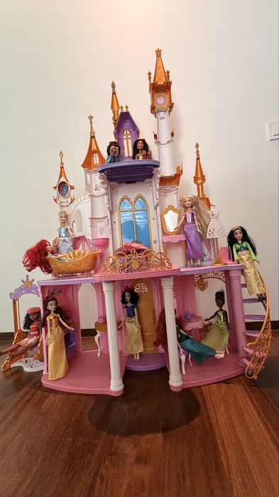 Castelo das Princesas Disney ( sem as bonecas)