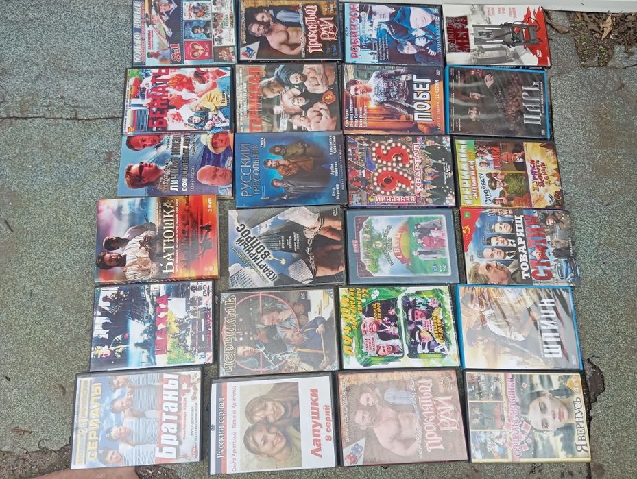 Продам ДВД диски с фильмамы за все 250