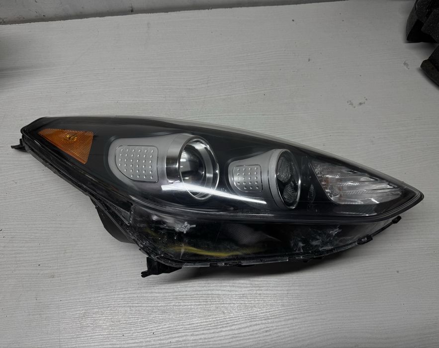 Фара права led+галоген на Kia Sportage 4 (2017-2021)