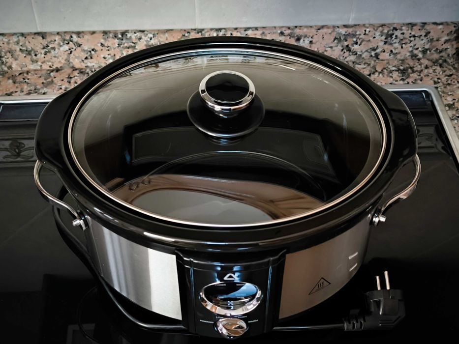 Panela Slow Cooker digital - como nova