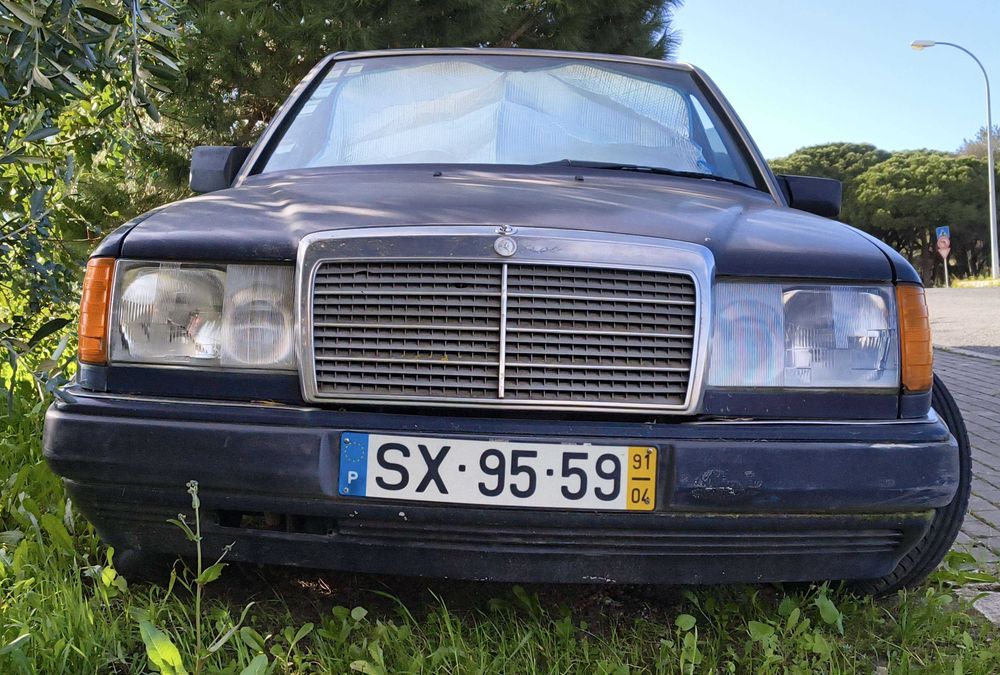 Mercedes 200D W124 para recuperar ou peças (motor, cx. automática)