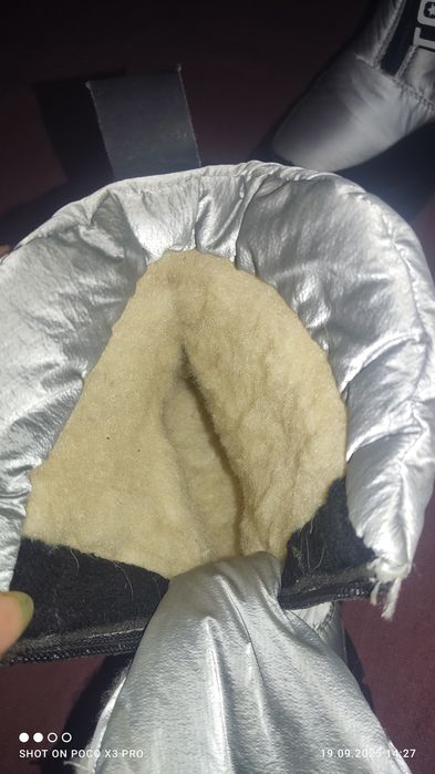 Продам сапожки детские