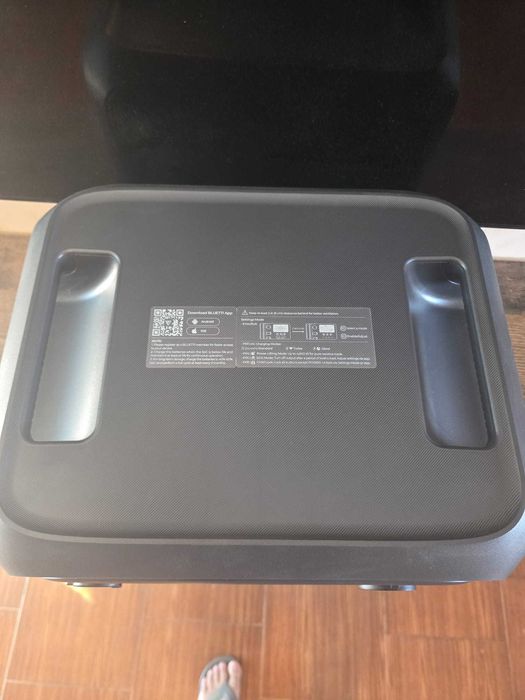 BLUETTI Elite 300 2400W 3014Wh - Excelente estado