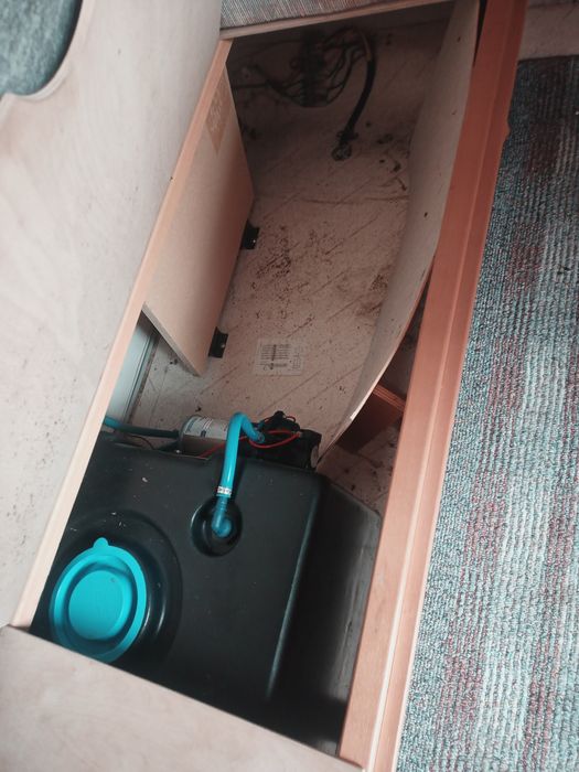 Продам причіп , дом на колесах .