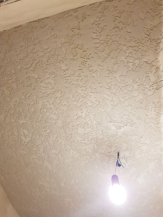 Декоративная штукатурка300 укладка плитки 450 грн