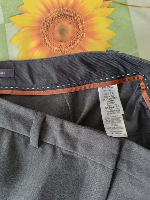 р 12 / 46-48 базові сірі офісні укорочені штани стрейчеві M&S