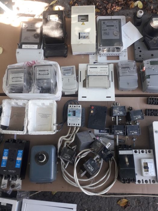 Продам бу провод 4на10 медний,автоматические выключатели