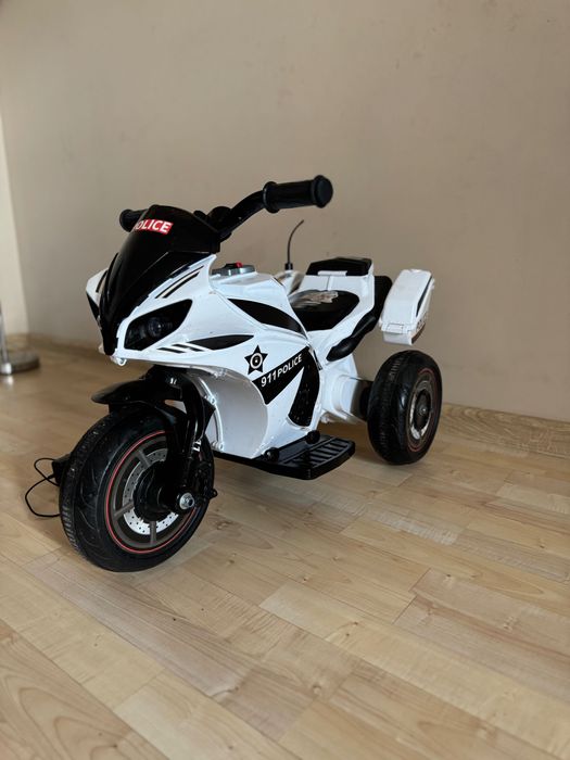 motocykl trójkołowy,elektryczny dla dzieci