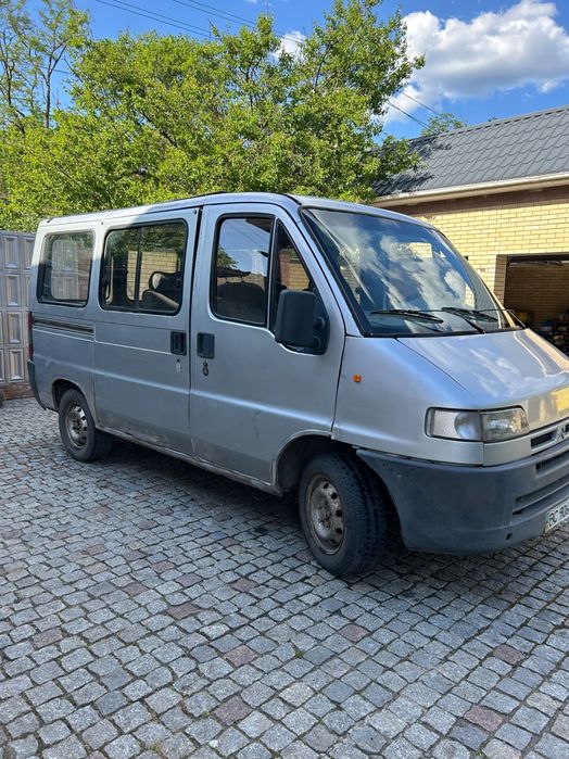 Продам автомобиль Citroen jumper 1999год пассажир