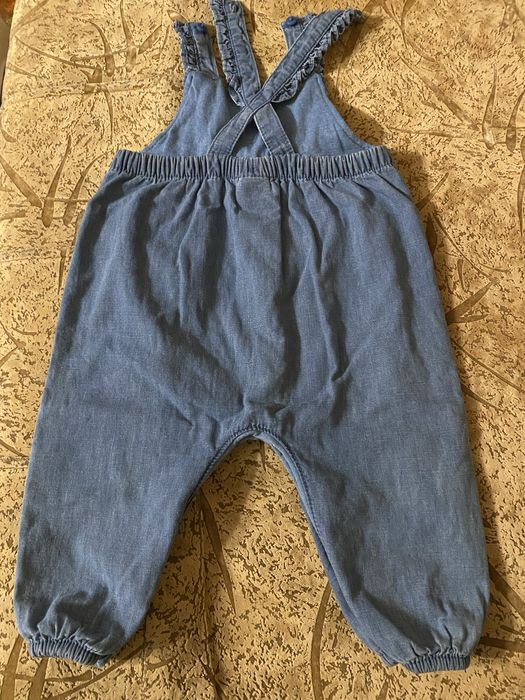 Джинсовий комбінезон NEXT для дівчинки 80