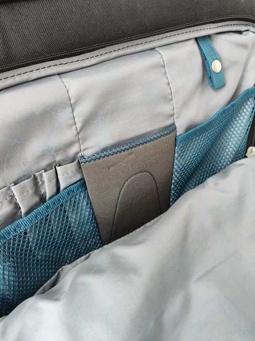 Czarna torba na laptopa 15,6 Samsonite pojemna teczka na ramię