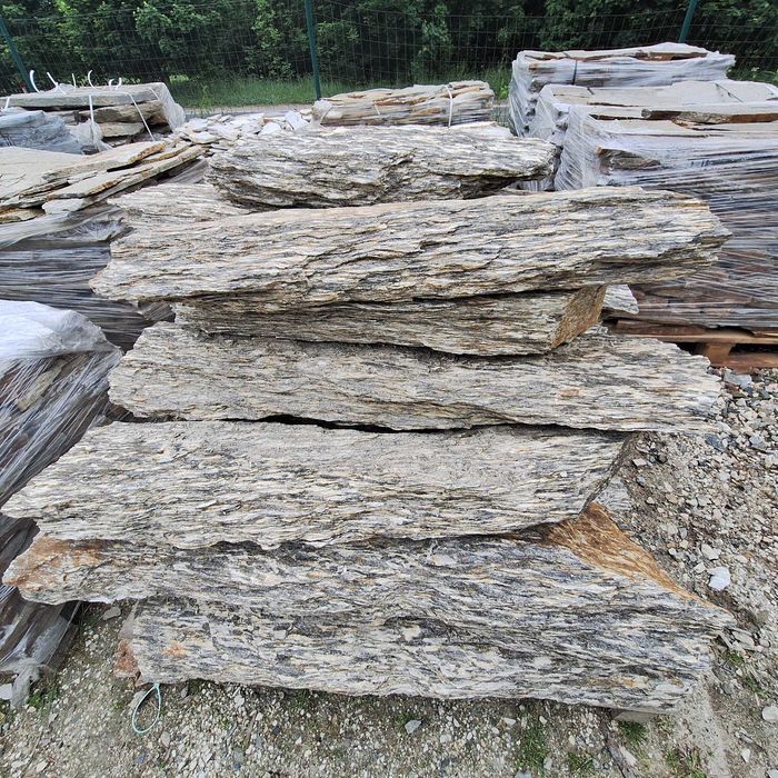 Szpilki z gnejsu głazy z kory gnejsowe pasiaste 20-120 cm ozdobne TONA