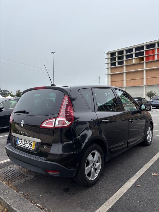 Renault Scénic 1.5 dCi 2010 — photo 4