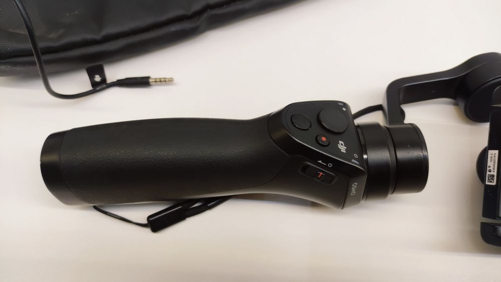 Gimbal DJI osmo mobile