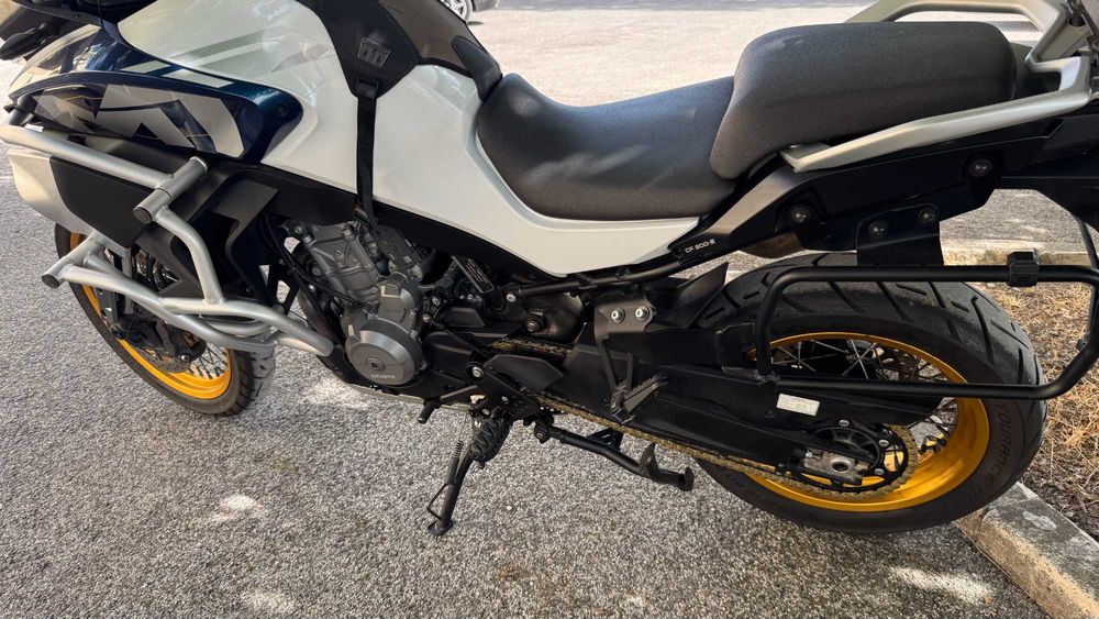 CFMOTO 800MT Explorer | 18.900 km | 3 Malas Shad Terra