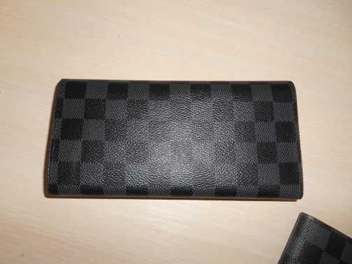 PORTFEL MĘSKI Louis Vuitton, skóra, Francja