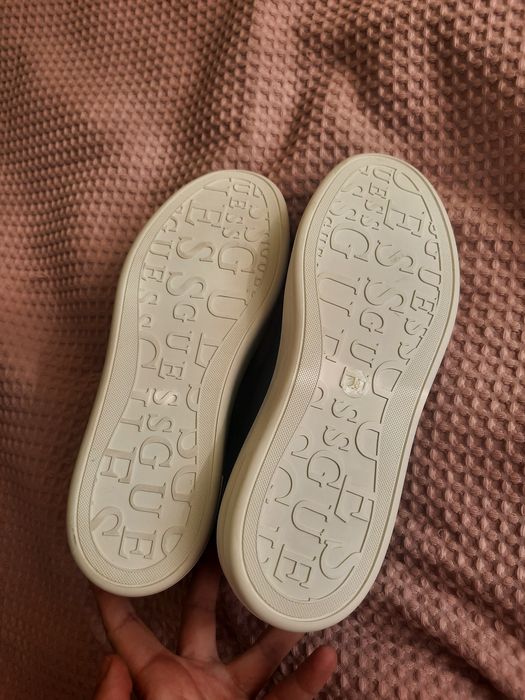 Guess sneakersy oryginalne NOWE
