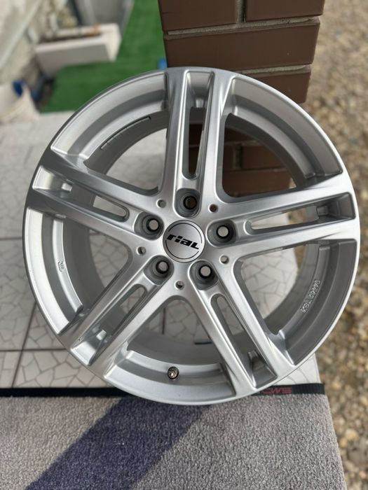 Титани Rial R17 5x114.3, Honda , Рено Nissan, Kia, Міцубісі, Тойота