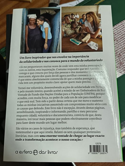Livro "O que vejo e não esqueço" de Catarina Furtado