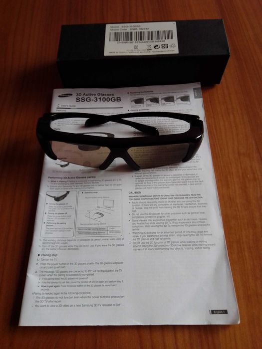 Óculos 3d ativos e teclado para televisores Smart Samsung.