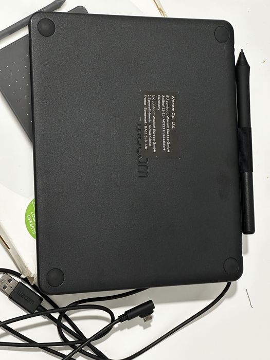 Wacom Intuos S Bluetooth (Modelo CTL-4100WL) - Na Caixa