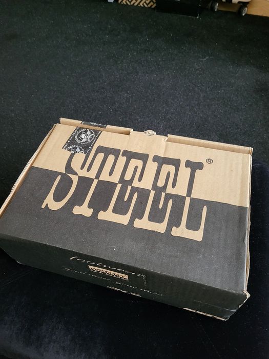 Buty Glany Steel niskie bordowe rozm. 39